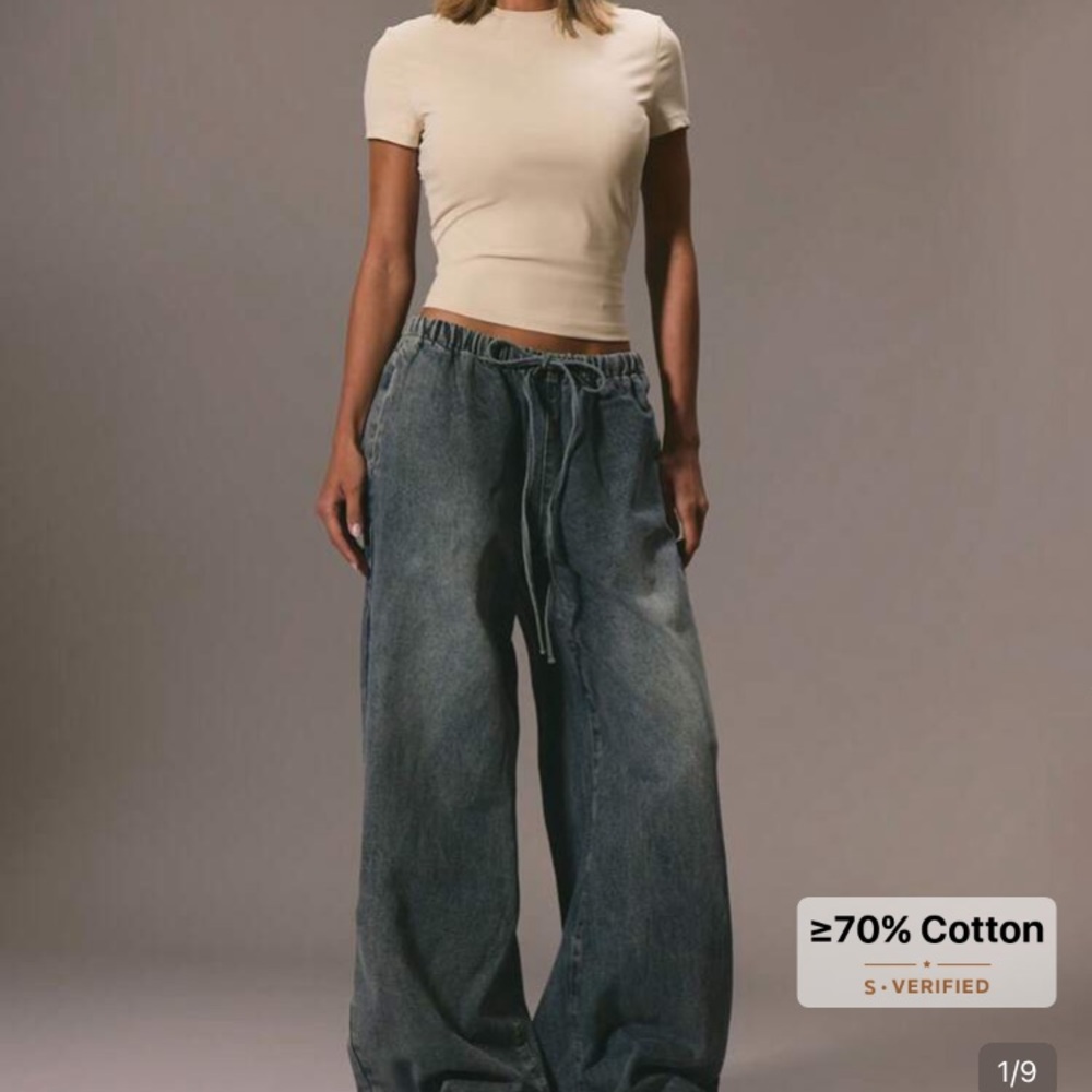 Relaxed Wide-Leg Drawstring Jeans in Washed Blue